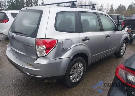 2013 Subaru Forester 2.5X из США, поврежденный, VIN JF2SHBAC5DH427608